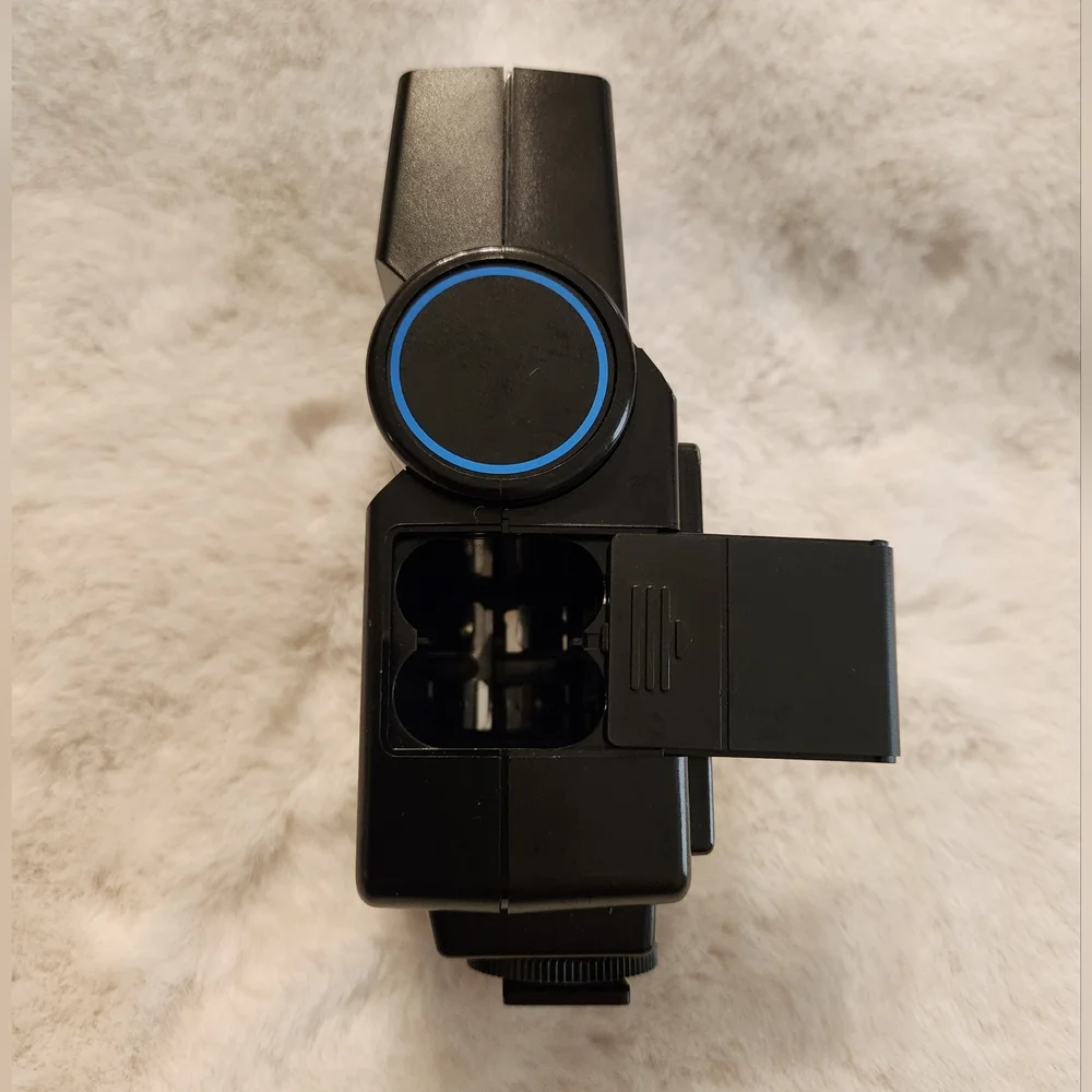 Vivitar Auto Thyristor 550FD Shoe Mount Camera Flash Untested